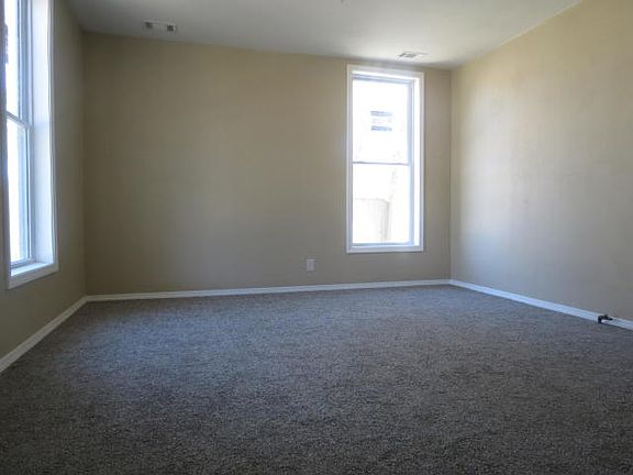 5th image of 255 W Ross St