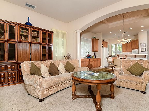 3rd image of 8208 Ashcrest Ln