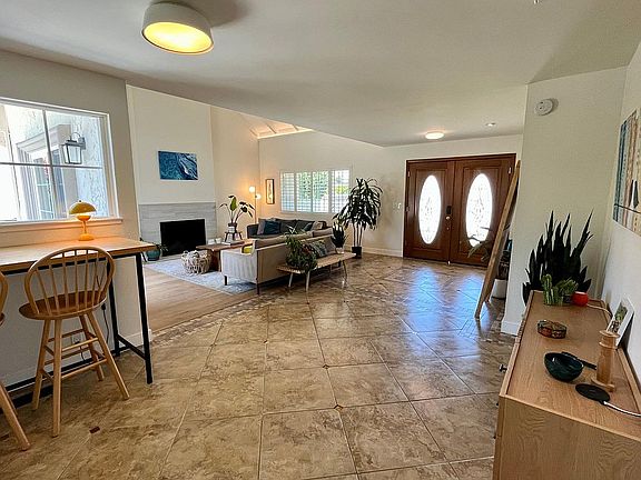 3rd image of 1437 Spruance Ct