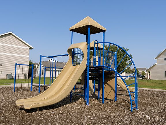 Fargo, ND Bluestem Townhomes| Playground