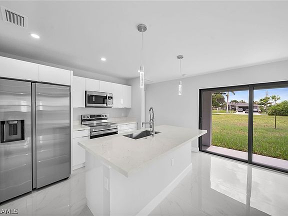 4th image of 2027 NW 3rd Ave