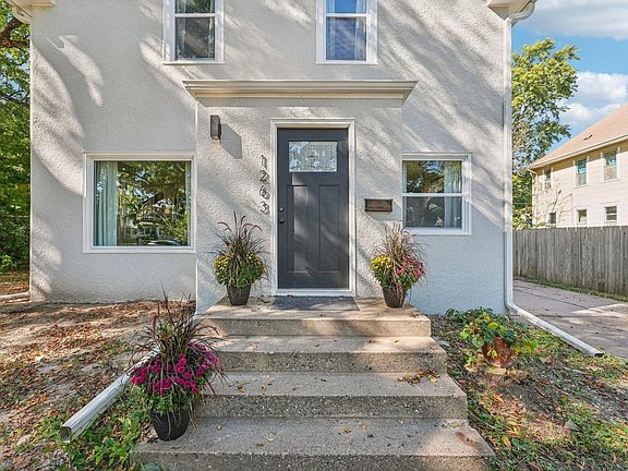 3rd image of 1263 Edgerton St