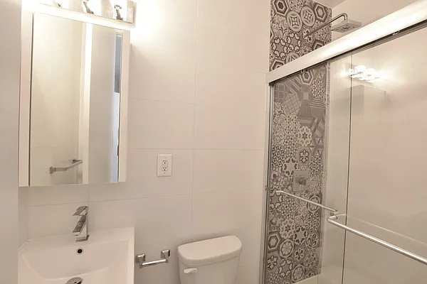 Rented by Mason Group LLC | media 23