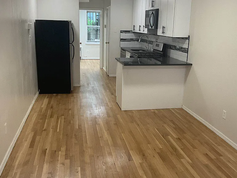 224 Cumberland St #1 — Photo 4