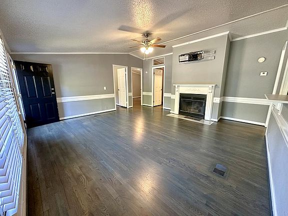 3rd image of 107 Brush Arbor Ct