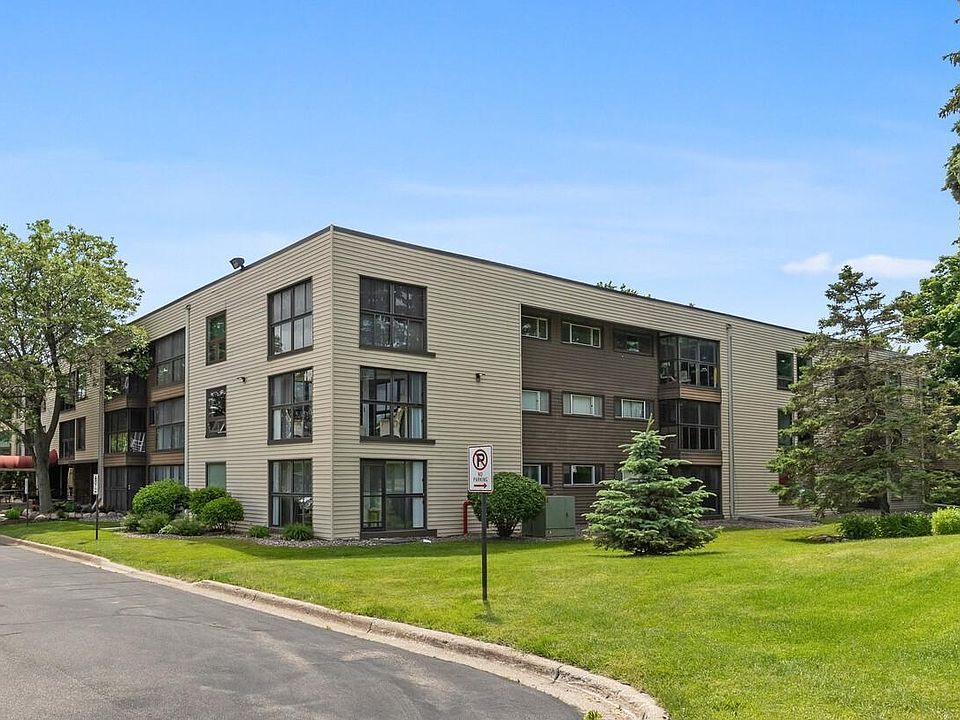 1st image of 2485 Canabury Dr #114