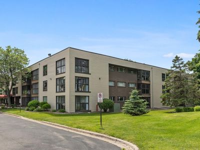 2485 Canabury Dr #114, Little Canada, MN, 55117