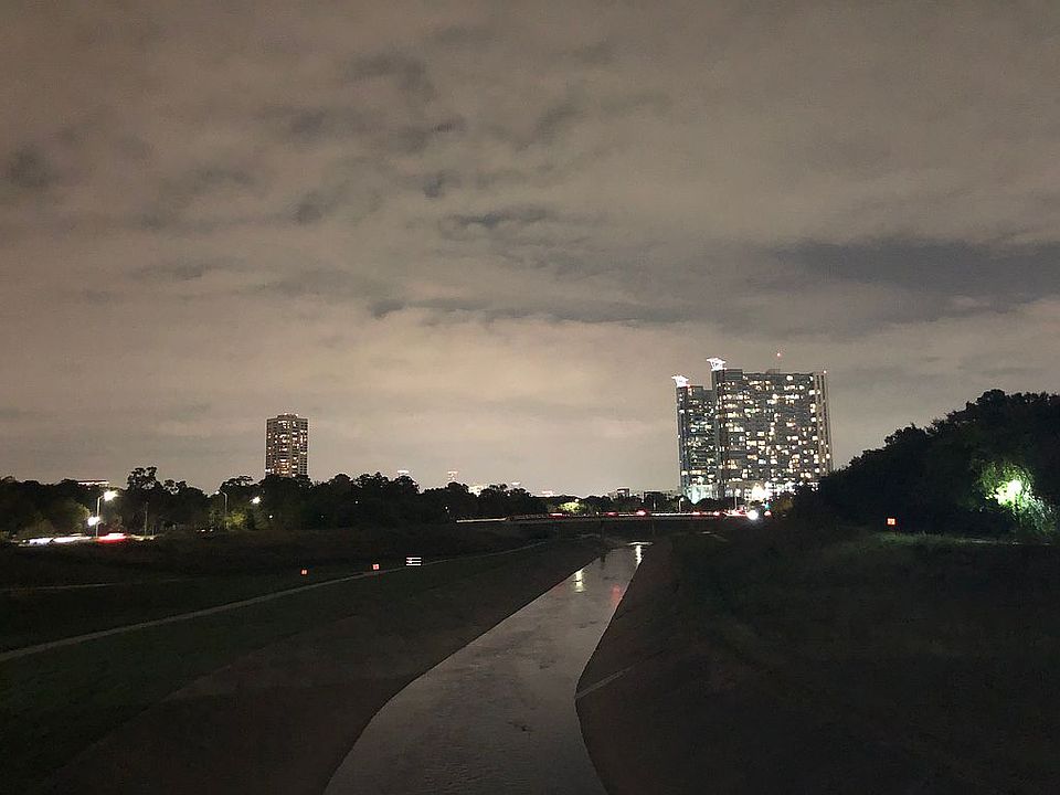2nd image of 6140 Grand Blvd