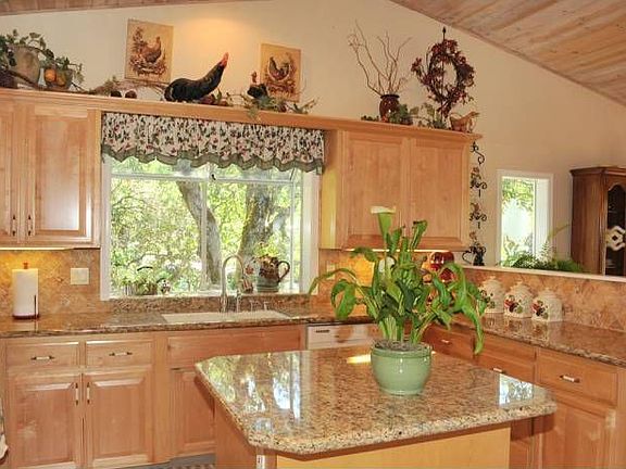 3rd image of 13862 Sun Forest Dr