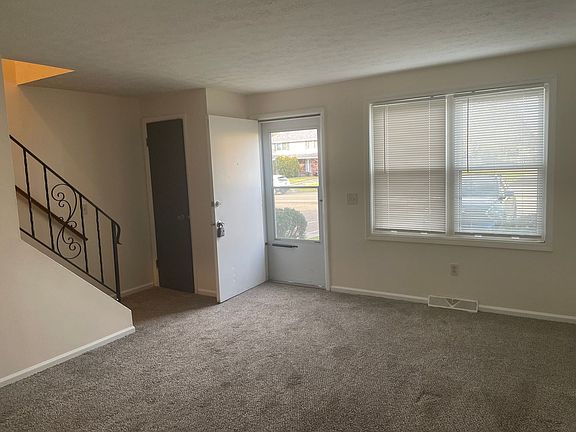 3rd image of 7630-88 Stuhldreher St NW #7630