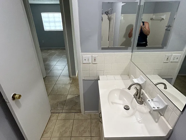 5840 32nd St N #A — Photo 8