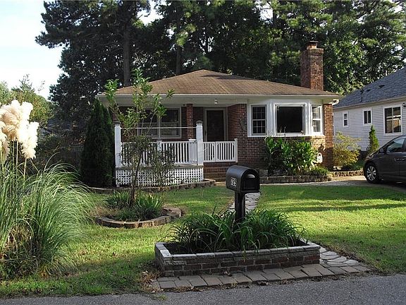 2nd image of 725 Rosewell Ave