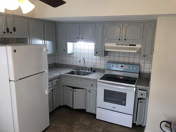 4th image of 9452 W Glenlake Ave #1A