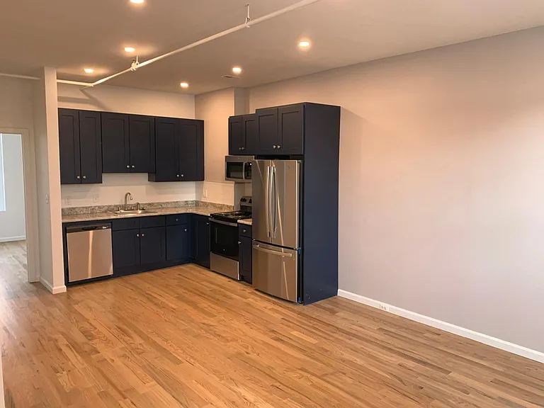 123 N High St #1-2 — Photo 14
