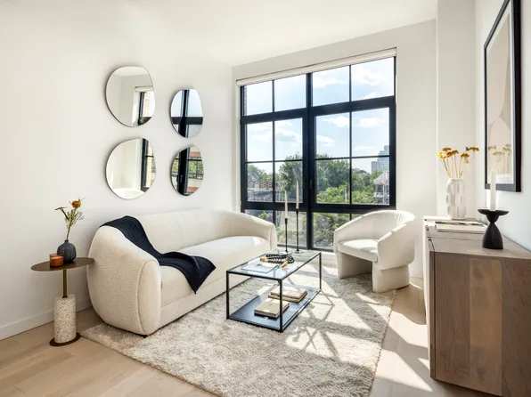 979 Pacific Street image 2 of 12