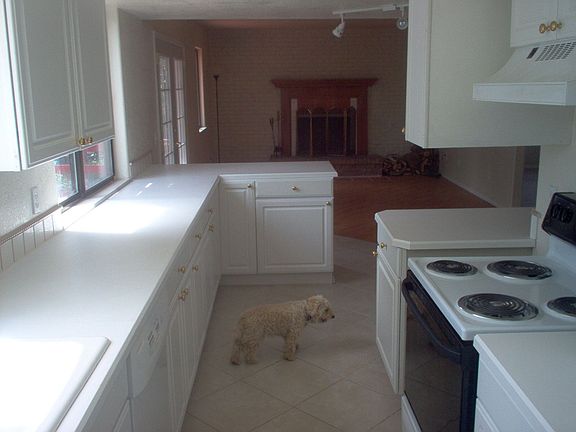 New Kitchen! Newer Appl.