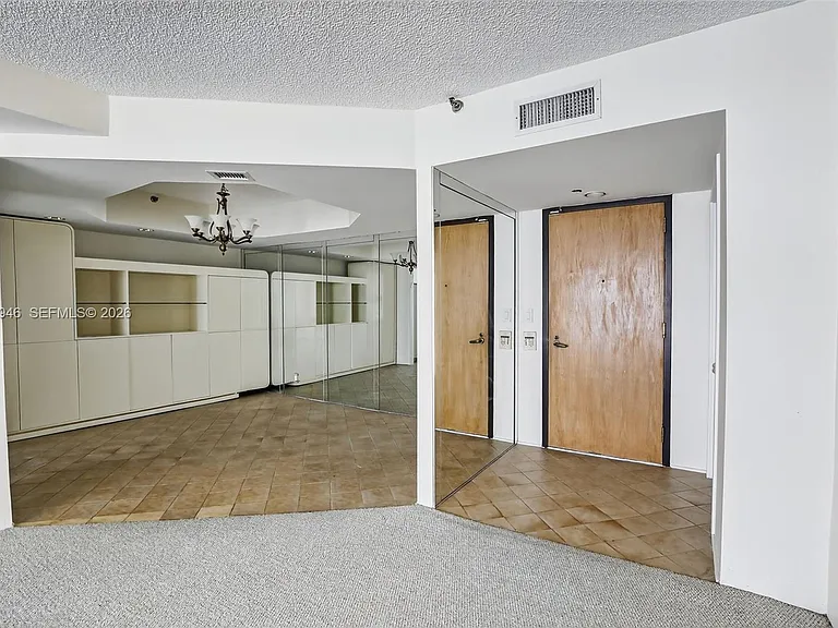 19707 Turnberry Way #7F — Photo 7