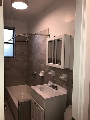 Rented by Chana Ofek, LREB | media 18