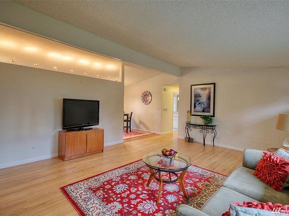 4th image of 21839 34th Ave S