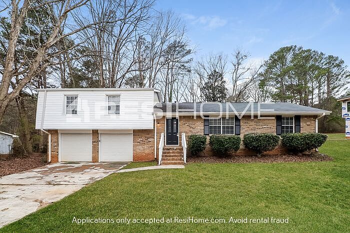 1st image of 2129 Kings Forest Dr SE