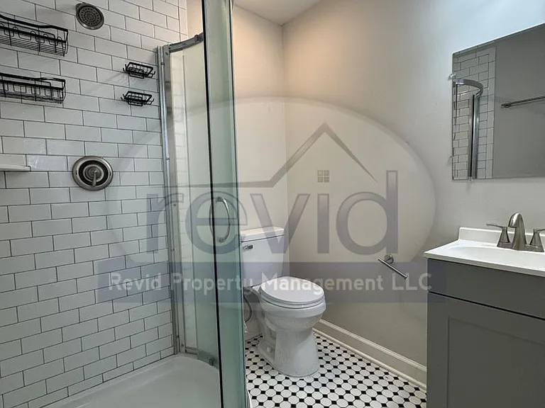 The Broadmoor Apartments — Photo 22