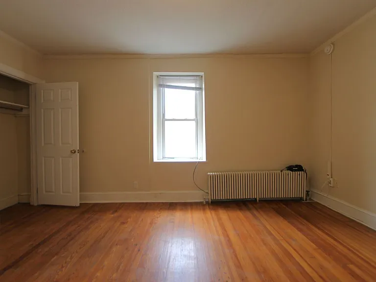 8418-8424 Germantown Ave — Photo 6