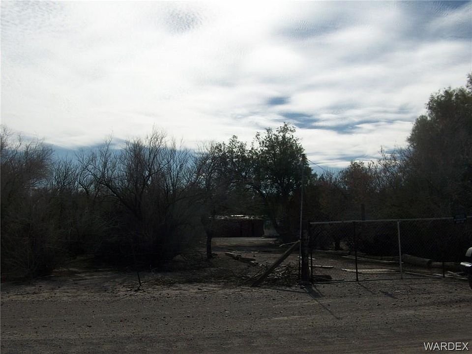 1st image of 3030 E Old West Dr