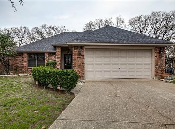 2nd image of 3917 Wentworth Dr
