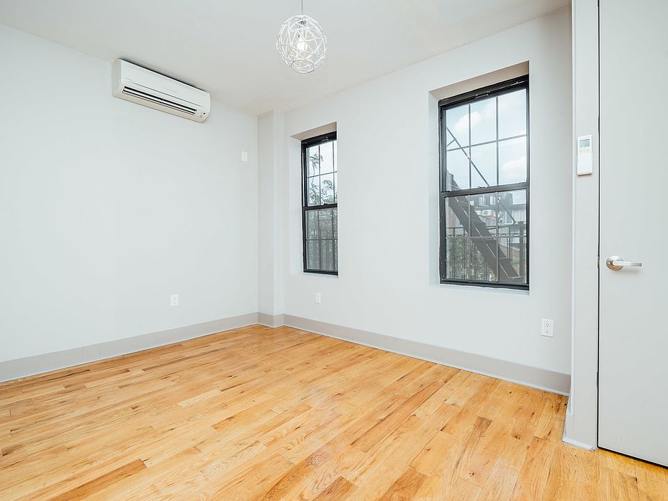 1st image of 292 Bedford Ave #9D