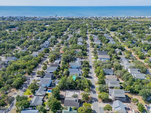136 NE 12th Street, Oak Island, NC 28465