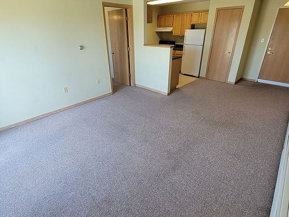 4th image of 400 13th Ave NW #11470928