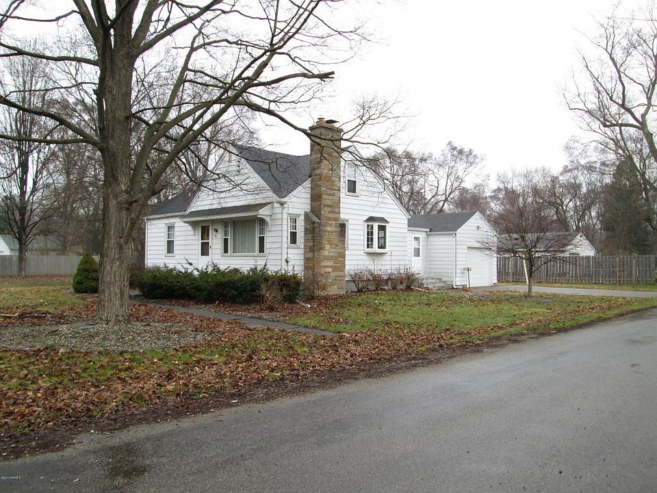 1st image of 180 Collier Ave