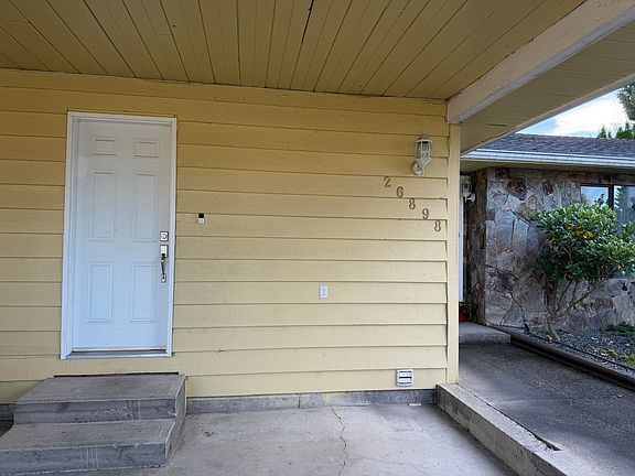 3rd image of 26898 32a Ave