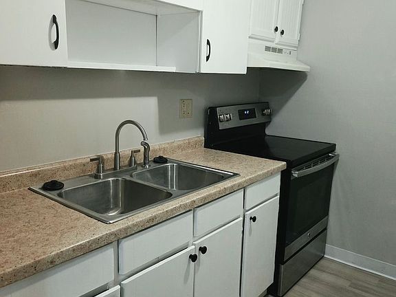3rd image of 310 Division St #103