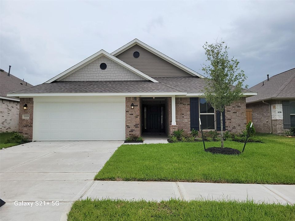 1st image of 436 Bryan Way