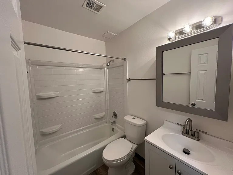 2306 Badger Pkwy #6 — Photo 7