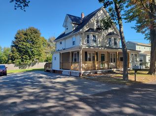 293 Grove Ave FLOOR 2, Warwick, RI 02889