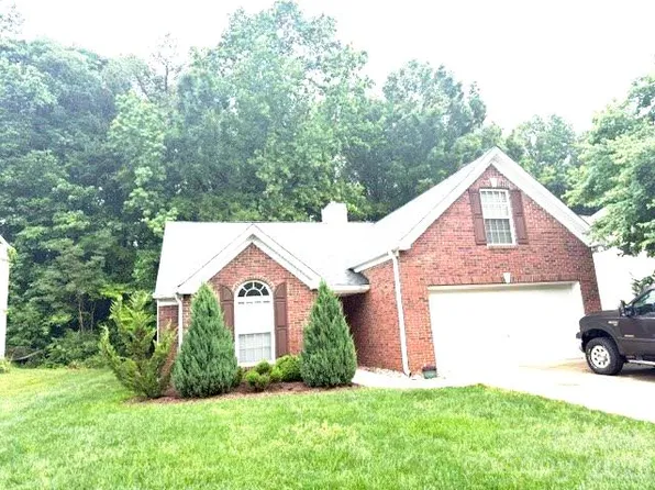 1437 Deer Forest Dr, Fort Mill, SC 29715