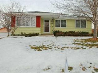 4904 Hillcrest Dr, Pleasant Hill, IA 50327