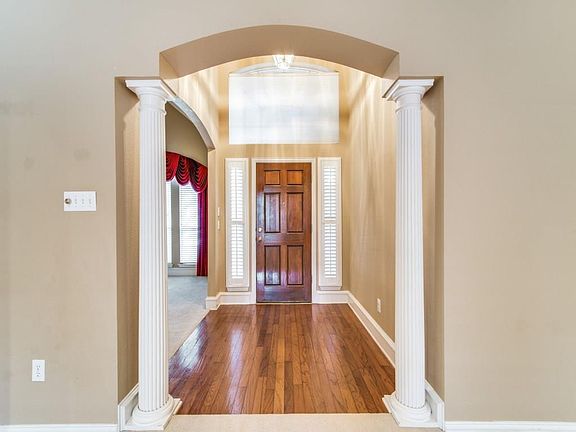 4th image of 7808 Cherry Creek Dr
