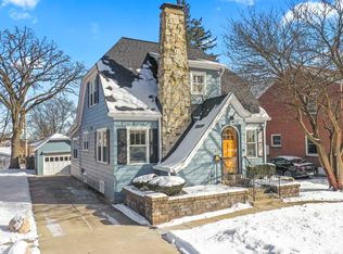 13 Hamilton Ave, Elgin, IL 60123