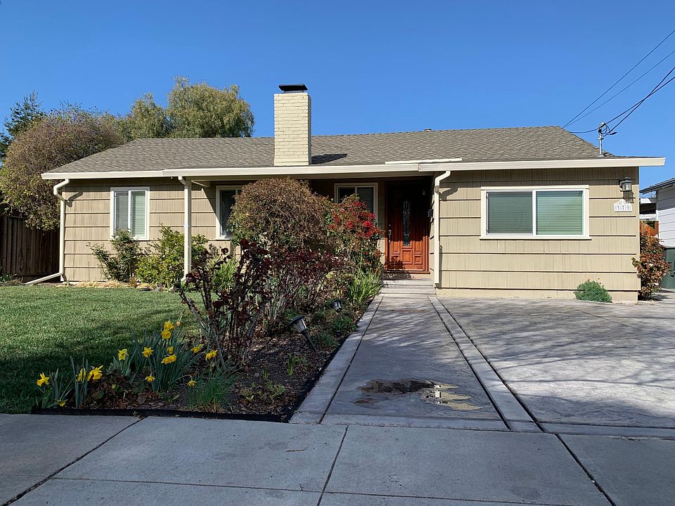 1st image of 379 Cypress Ave