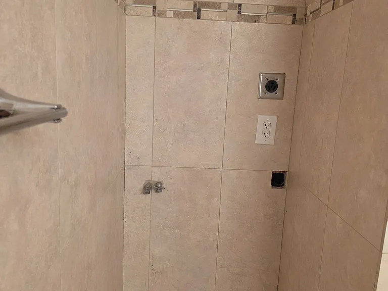 600 W Stocker St #316 — Photo 11