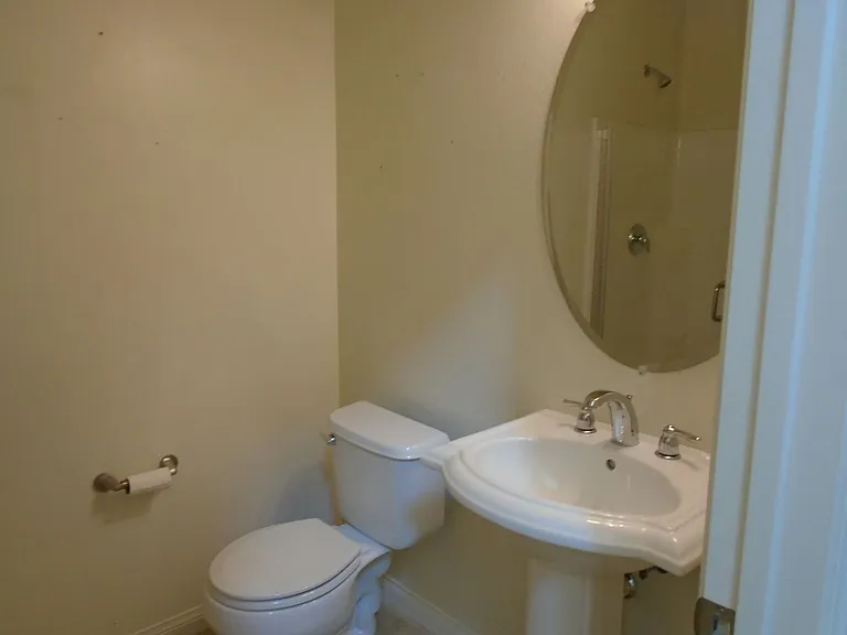 1823 Wadsworth Ave — Photo 6