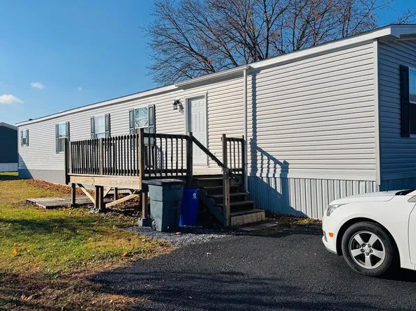 720 Mountain Rd, Pine Grove, PA 17963