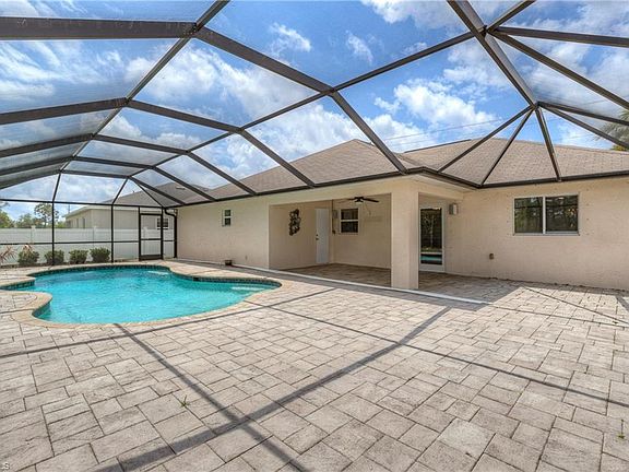 4th image of 3327 Oasis Blvd