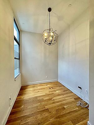 5th image of 358 Kosciuszko St #115