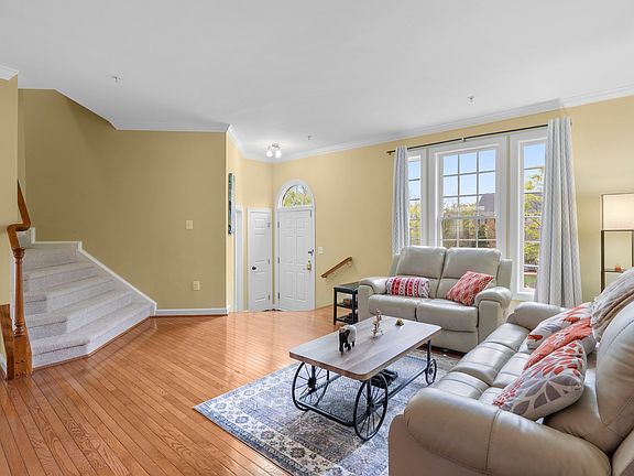 Main Level, Living Room
