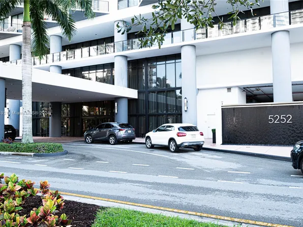5252 NW 85th Ave APT 1812, Doral, FL 33166