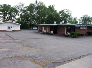 322 W Liberty St, Hubbard, OH 44425